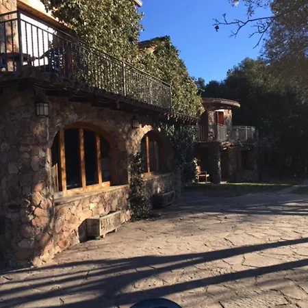 Villa Arbucies 度假居 阿布册斯