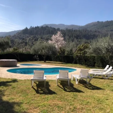 Villa Arbucies 度假居 阿布册斯